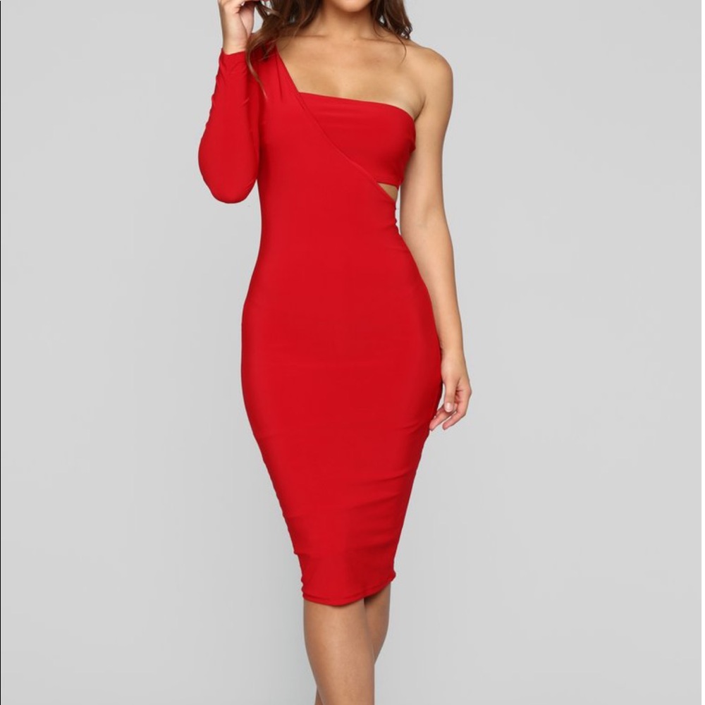 FASHION NOVA red dress